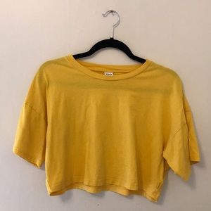 ⭐️ BOGO ⭐️ Yellow TNA crop t-shirt